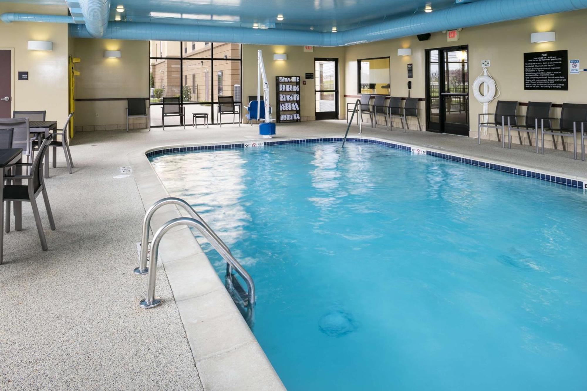 Hampton Inn & Suites Toledo-Perrysburg Rossford Extérieur photo
