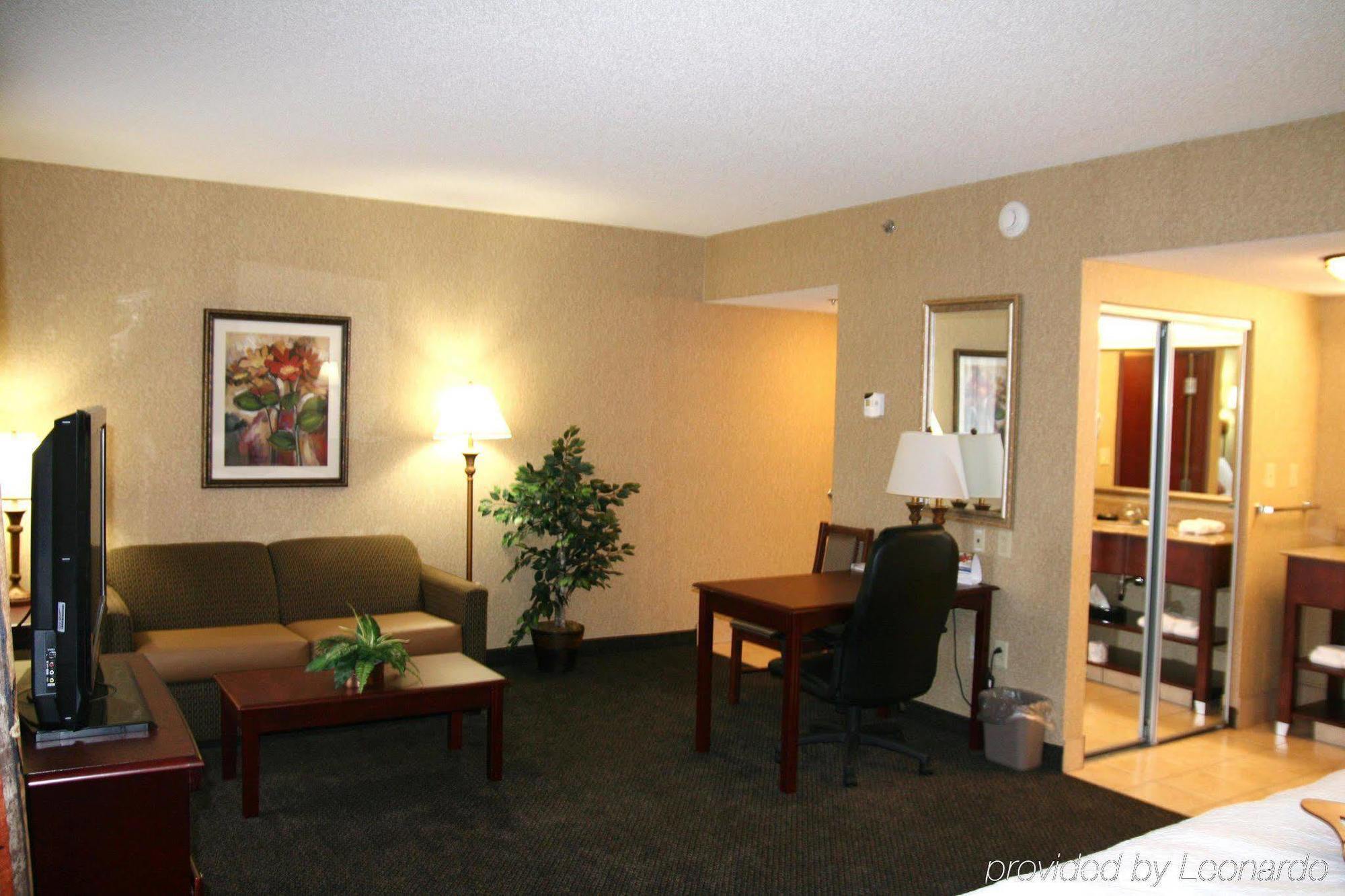 Hampton Inn & Suites Toledo-Perrysburg Rossford Chambre photo